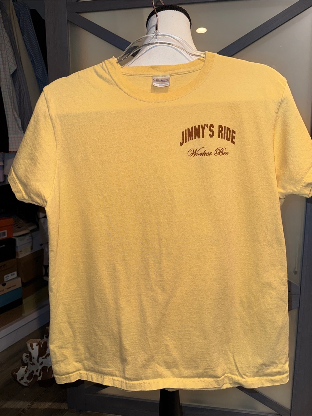 Gildan Yellow 'Jimmy's Ride' Short Sleeve Graphic Tee-Medium